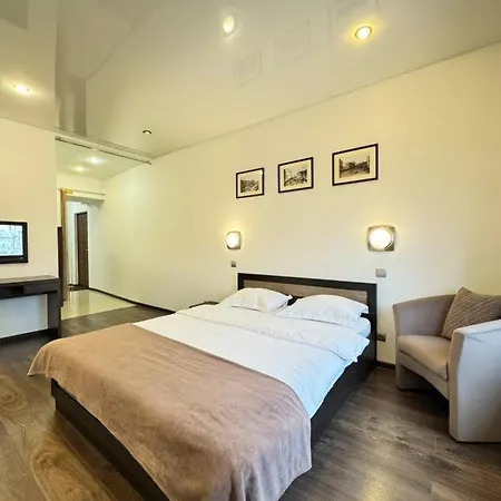 Apartament Mitskevycha Square 5